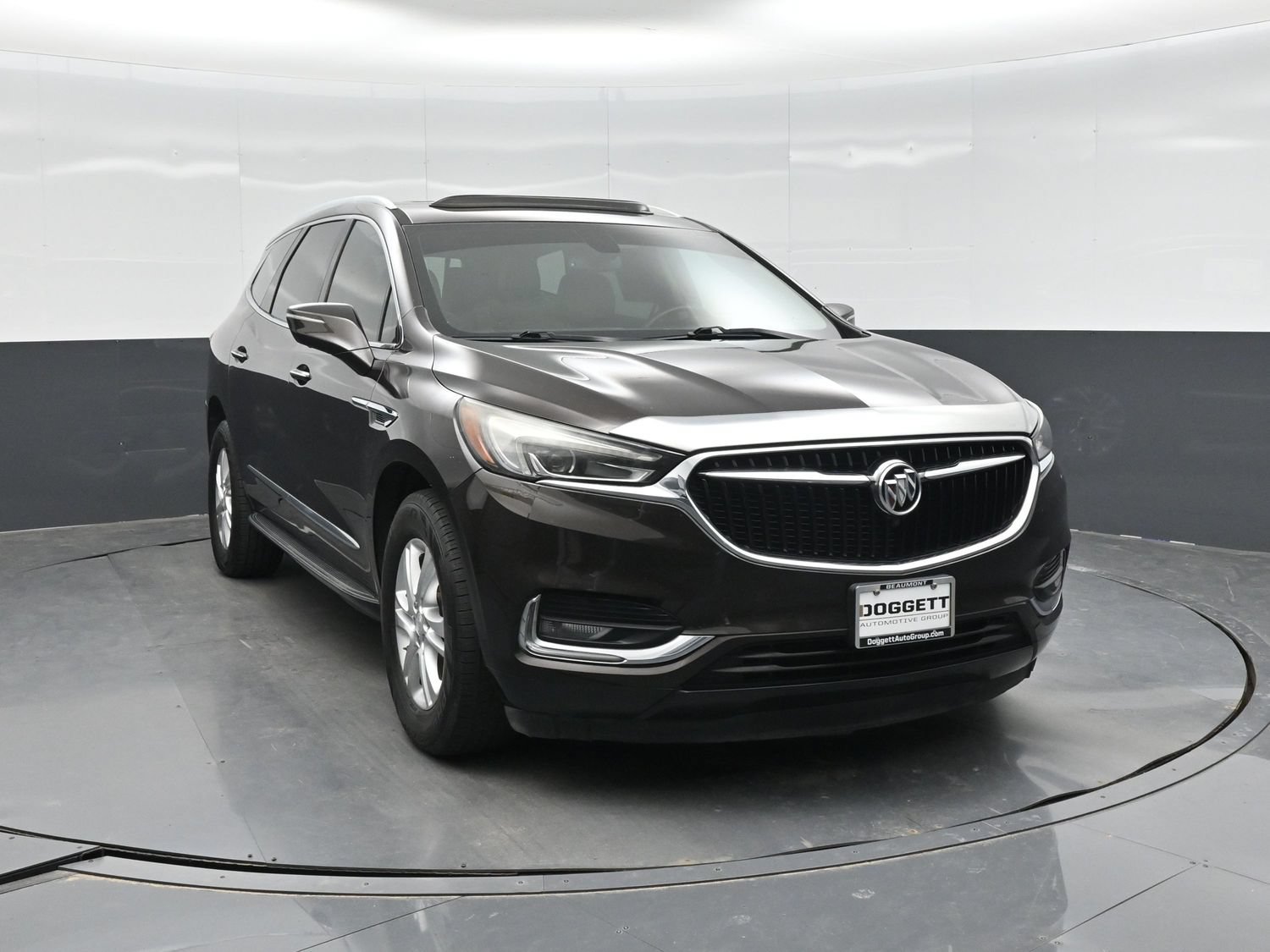 Used 2018 Buick Enclave Essence FWD image 19