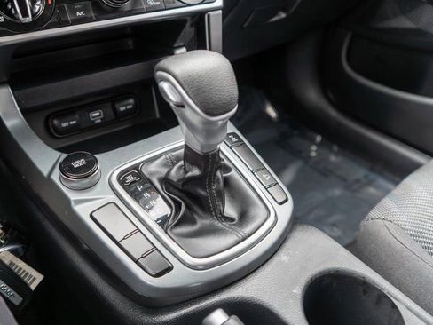 Used 2021 Kia Seltos LX AWD/4WD image 30