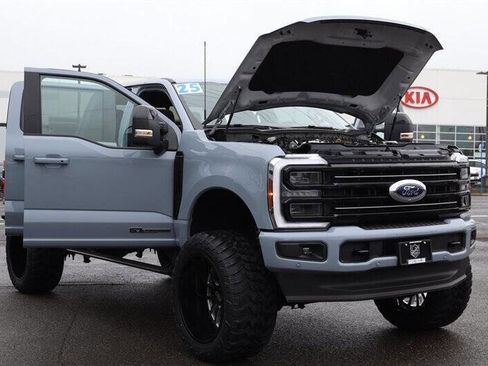 Used 2025 Ford F350 Platinum AWD/4WD image 39