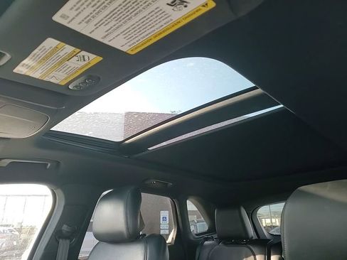 Used 2017 Lincoln MKC Reserve image 21