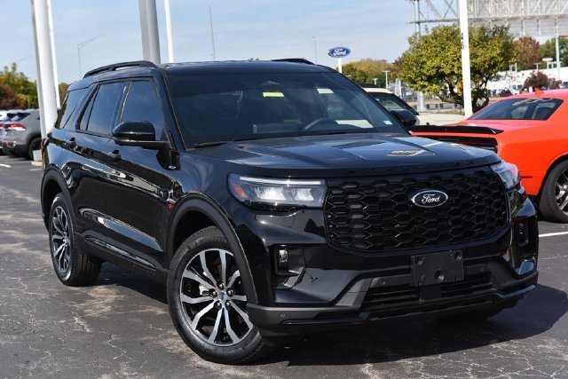 Used 2026 Ford Explorer ST-Line AWD/4WD image 2