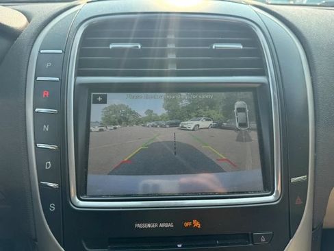 Used 2017 Lincoln MKX Reserve w/ Lincoln MKX Climate Package AWD/4WD image 15
