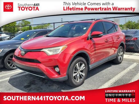 Used 2017 Toyota RAV4 XLE FWD image 1