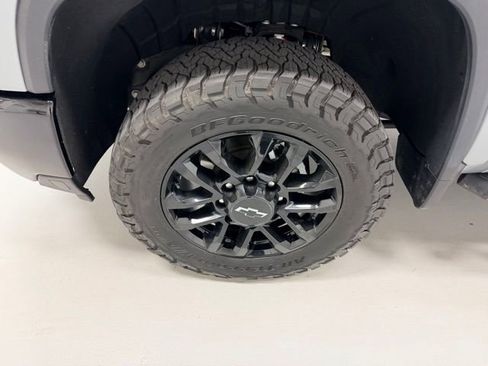 Certified 2025 Chevrolet Silverado 2500 LTZ w/ Trail Boss Package AWD/4WD image 19