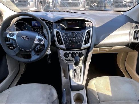 Used 2013 Ford Focus SE FWD image 17