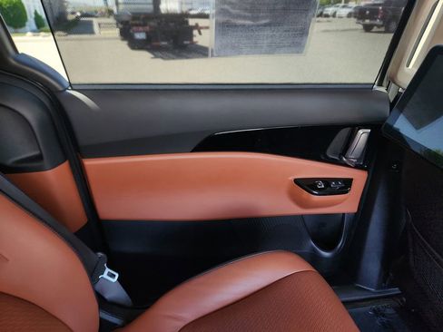 Used 2022 Kia Carnival SX Prestige FWD image 26