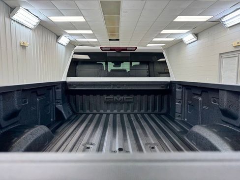 New 2026 GMC Sierra 3500 Denali w/ Technology Package AWD/4WD image 24
