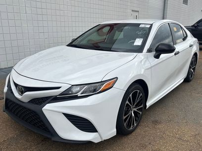 Used 2020 Toyota Camry SE