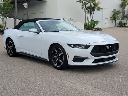 Used 2024 Ford Mustang Premium RWD image 31
