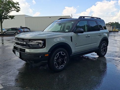 Certified 2023 Ford Bronco Sport Outer Banks w/ Tech Package AWD/4WD image 6
