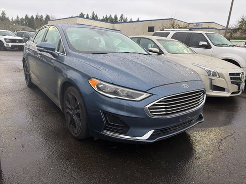 Used 2019 Ford Fusion SEL image 3