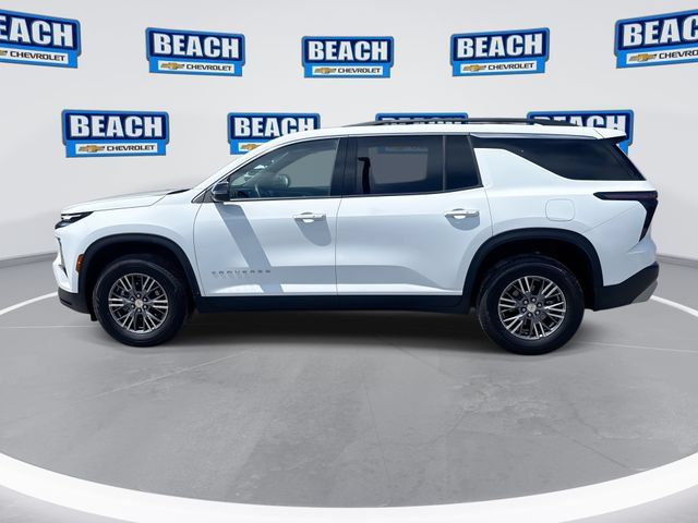 Used 2025 Chevrolet Traverse LT FWD image 5