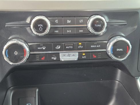 Used 2023 Ford F150 Lightning XLT AWD/4WD image 14