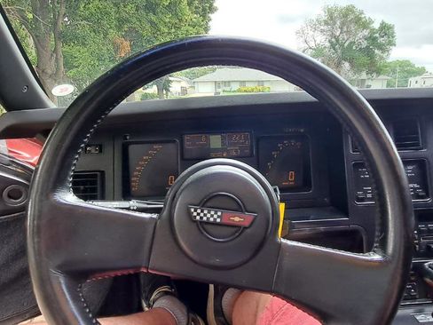 Used 1988 Chevrolet Corvette Base image 21