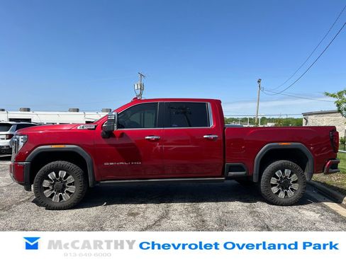 Used 2024 GMC Sierra 2500 Denali w/ Denali Reserve Package AWD/4WD image 5