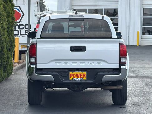 Used 2023 Toyota Tacoma SR5 RWD image 5