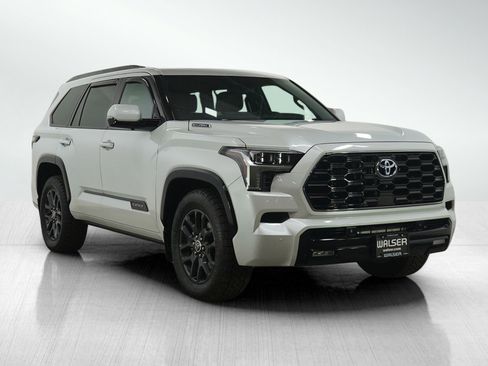 Used 2023 Toyota Sequoia Platinum image 7