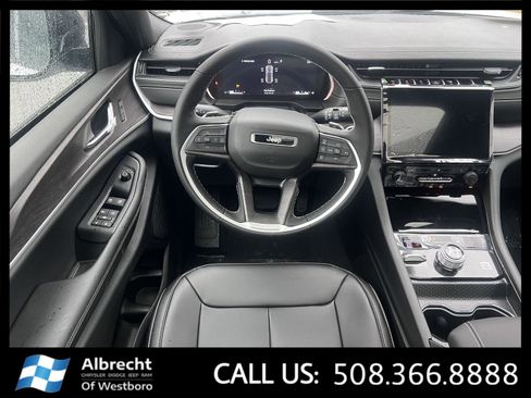 New 2025 Jeep Grand Cherokee Limited w/ Trailer Tow Package image 20