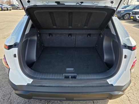 Used 2025 Hyundai Kona SEL image 13