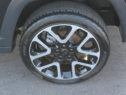 Used 2018 Jeep Compass Limited image 25