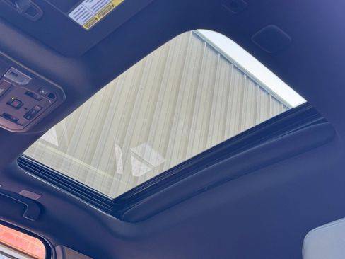 Used 2024 Toyota Tacoma TRD Off-Road w/ TRD Off Road Premium Package AWD/4WD image 12