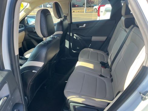 Used 2020 Ford Escape SEL image 9