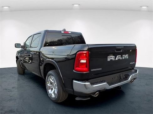 New 2026 RAM 1500 4x4 Crew Cab image 7