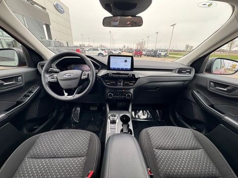 Certified 2023 Ford Escape Active AWD/4WD image 11