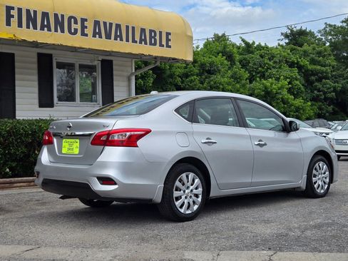 Used 2016 Nissan Sentra SV FWD image 4