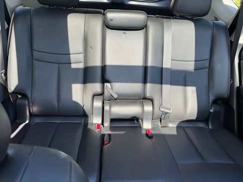 Used 2017 Nissan Rogue SL w/ SL Premium Package AWD/4WD image 32