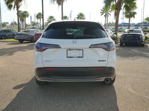 Used 2024 Honda HR-V Sport image 10