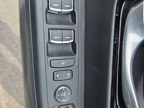 Used 2024 Honda CR-V EX-L image 12