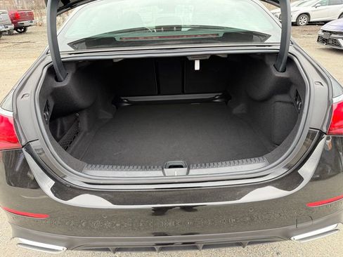 Used 2025 Mercedes-Benz E 450 4MATIC Sedan image 17