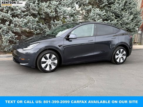 Used 2024 Tesla Model Y Long Range image 1
