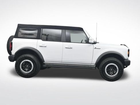 Certified 2024 Ford Bronco Outer Banks w/ Sasquatch Package AWD/4WD image 4