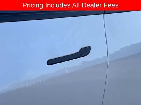 Used 2026 Tesla Model Y 2WD image 13