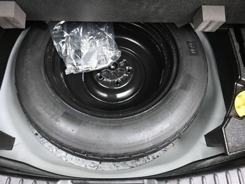 Used 2021 MAZDA CX-5 Touring image 44