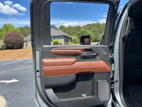 Used 2024 GMC Sierra 3500 Denali Ultimate AWD/4WD image 66