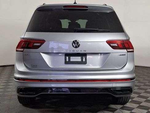 Used 2022 Volkswagen Tiguan SE R-Line AWD/4WD image 8