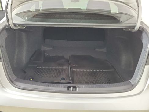 Used 2025 Toyota Corolla LE FWD image 10