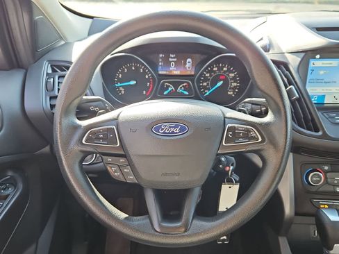 Used 2017 Ford Escape SE w/ Equipment Group 201A AWD/4WD image 22
