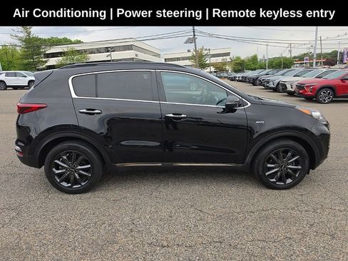 Used 2020 Kia Sportage S w/ S Premium Package AWD/4WD image 2