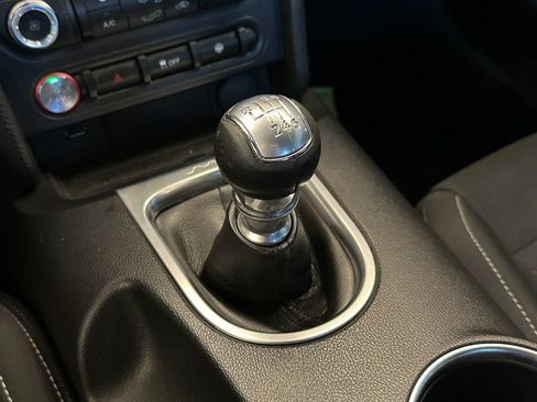 Used 2018 Ford Mustang GT RWD image 14