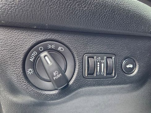 Used 2018 Dodge Challenger R/T w/ Blacktop Package RWD image 12