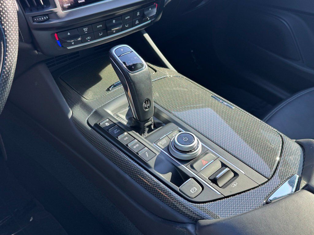 Used 2022 Maserati Levante Modena AWD/4WD image 14