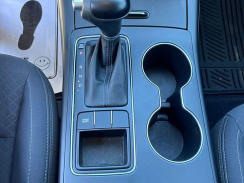Used 2018 Kia Sorento FWD image 13