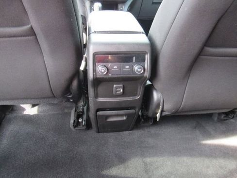 Used 2019 GMC Acadia SLE w/ Driver Alert Package I image 16