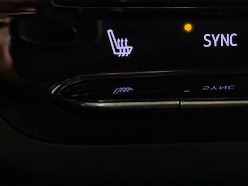 Used 2022 Buick Envision Preferred image 40