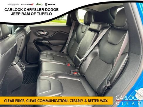 Used 2020 Jeep Cherokee Latitude Plus FWD image 28