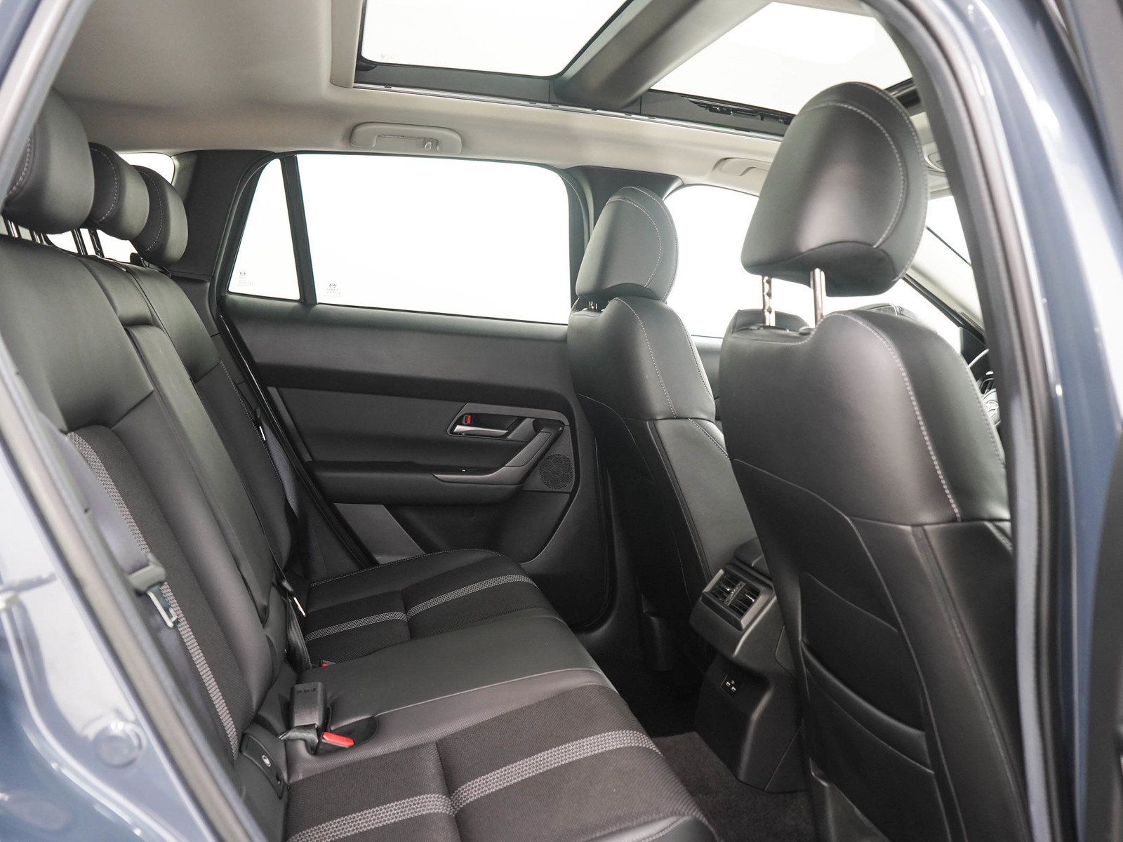 Used 2024 MAZDA CX-50 AWD 2.5 S w/ Premium Package image 14